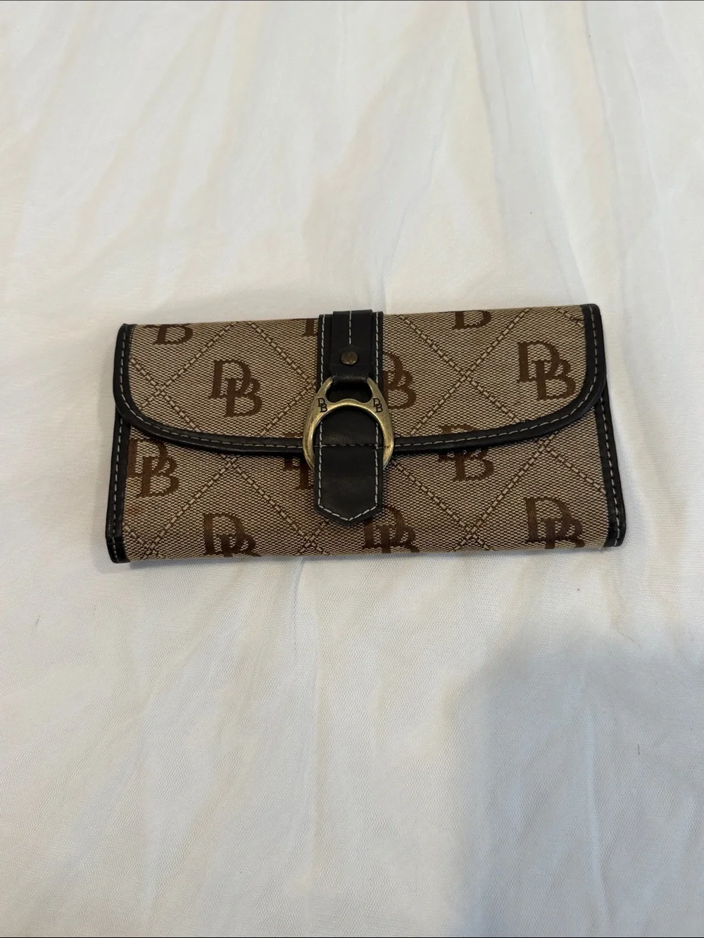 VTG Dooney & Bourke Signature Monogram Canvas Leather Trim Clutch Wallet - Brown